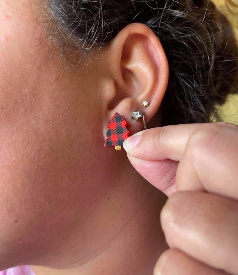 Clay Christmas tree earrings