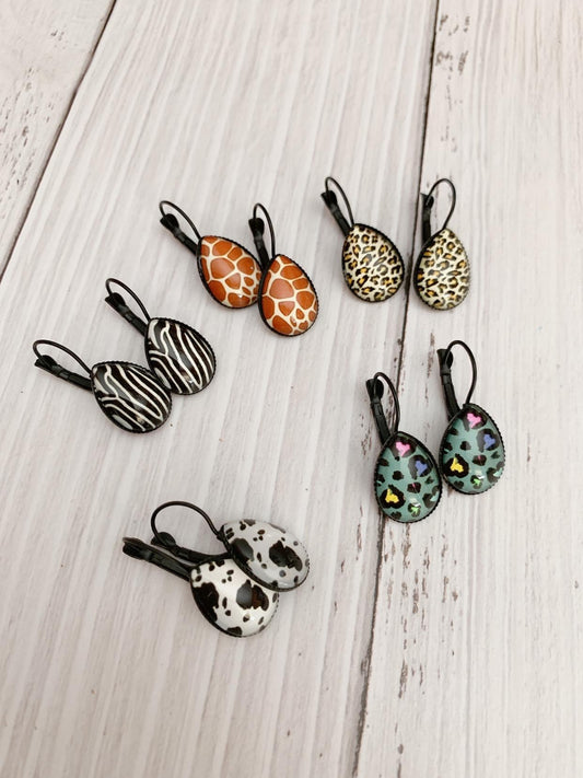 Dangle print earrings